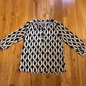 Banana Republic Black & White Patterned Blouse EUC
